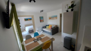 T2, 50m du lac, PISCINE, WIFI, jardin terrasse sans vis-à-vis, 1 à 4 pers
